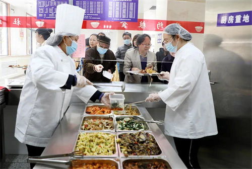 继续教育学院餐饮服务社会化 提升后勤服务质量水平